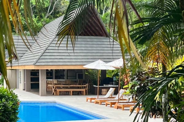 Pool and Lounge at Lamangata